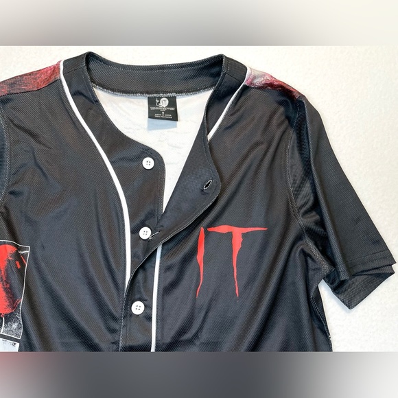 Halloween IT Horror Baseball Jersey Shirt Size Small NWOT Movie Themed Shirt - Picture 4 of 7